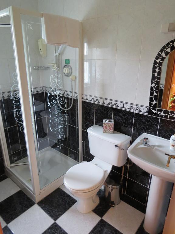 Grey Gables B&B Енніс Екстер'єр фото
