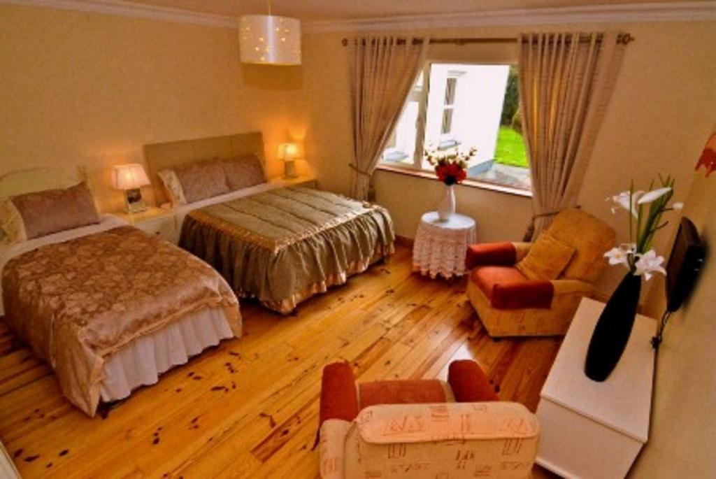 Grey Gables B&B Енніс Екстер'єр фото